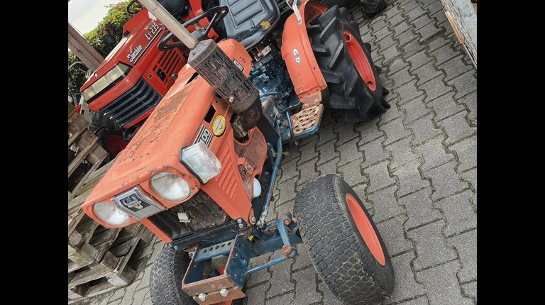 Kubota B5100